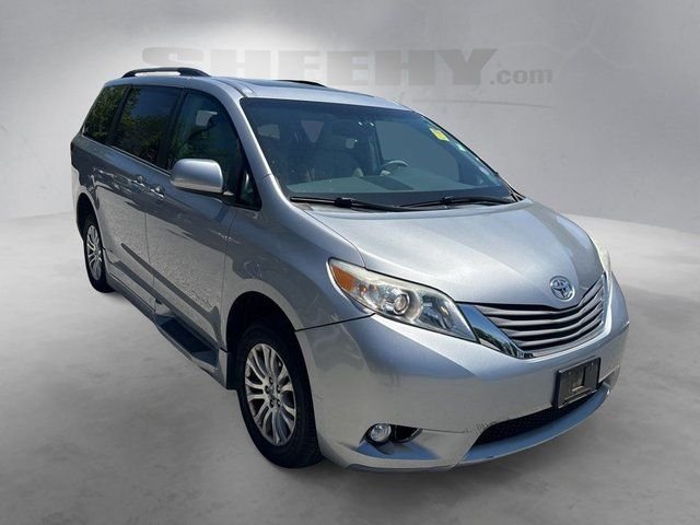 5TDYK3DC8CS250381