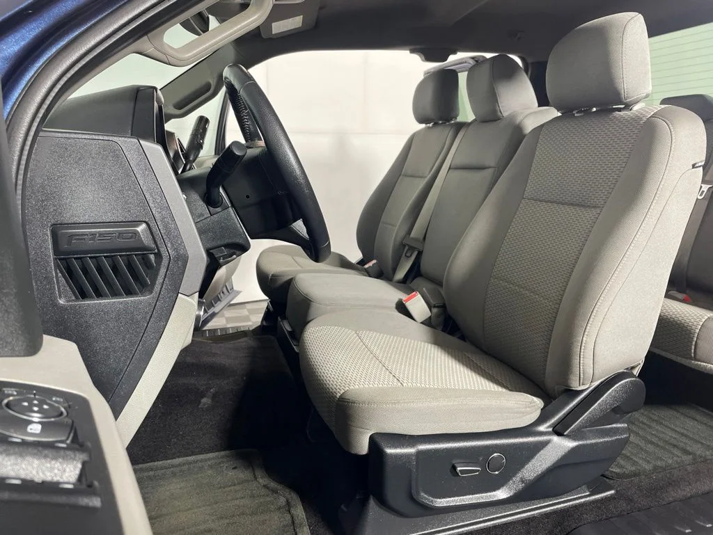Used 2016 Blue Ford XLT image 11