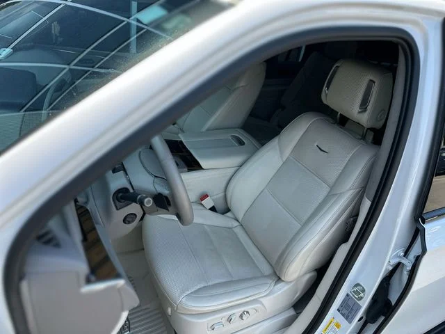 Used 2023 White Cadillac Sport Platinum image 12