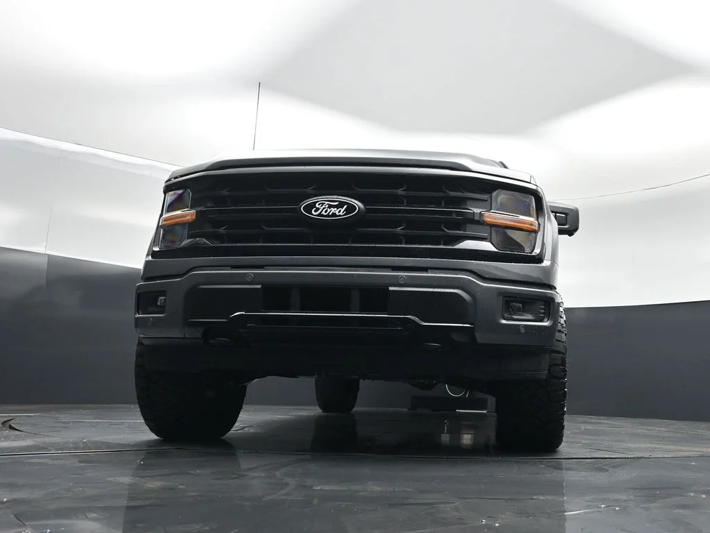 New 2026 Carbonized Gray Metallic Ford XLT image 42