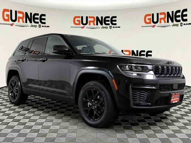 New 2026 Diamond Black Crystal Pearl-Coat Exterior Paint Jeep Altitude image 2