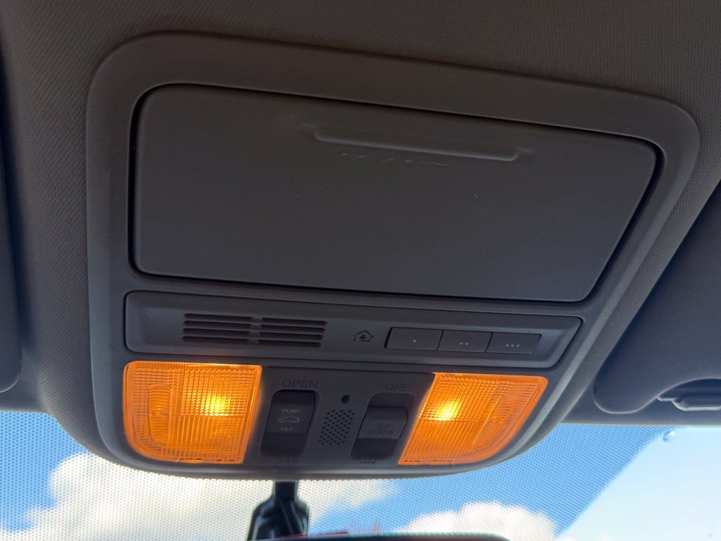Used 2016  Honda EX-L image 16