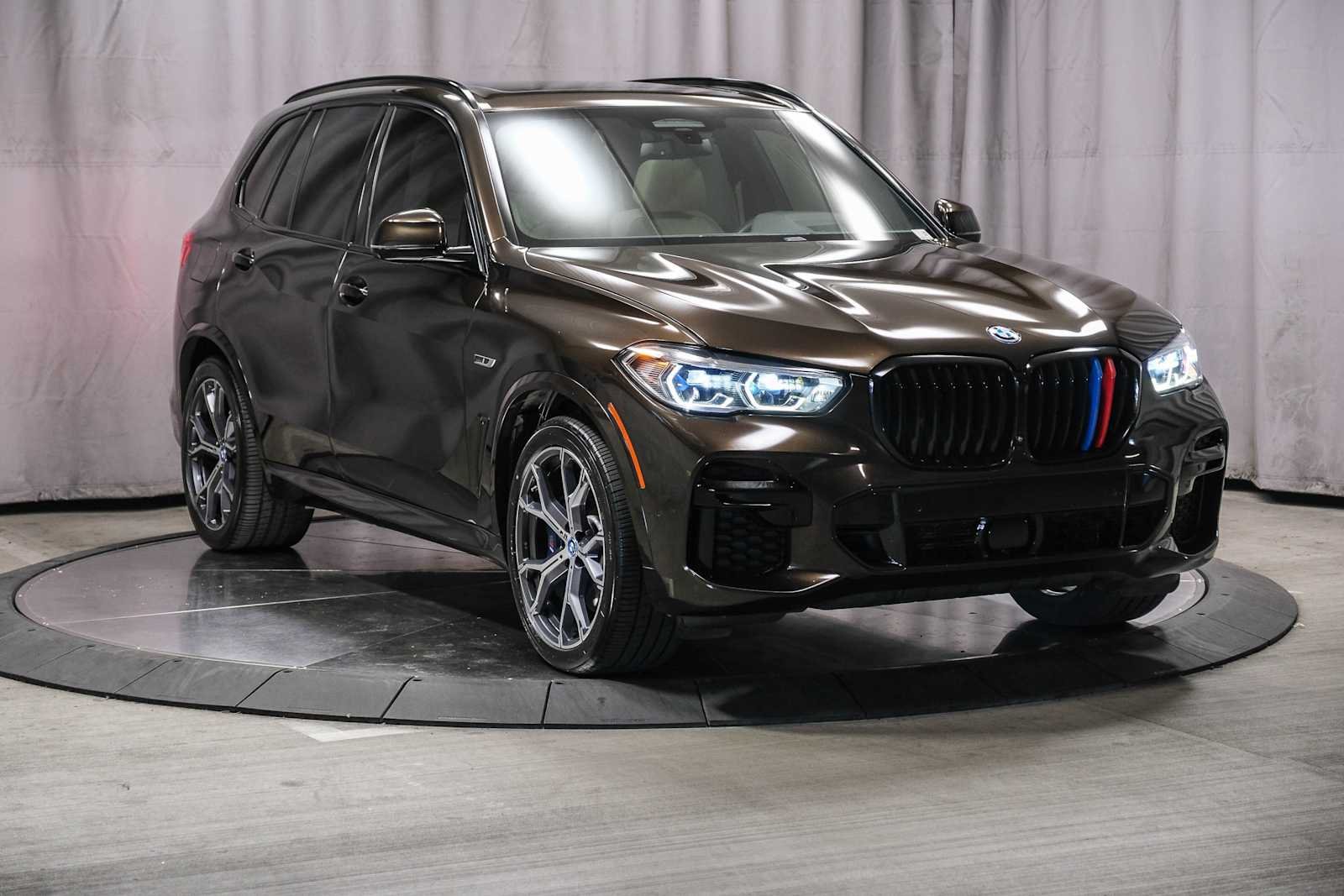 Used 2022 Sparkling Brown Metallic BMW xDrive45e image 5