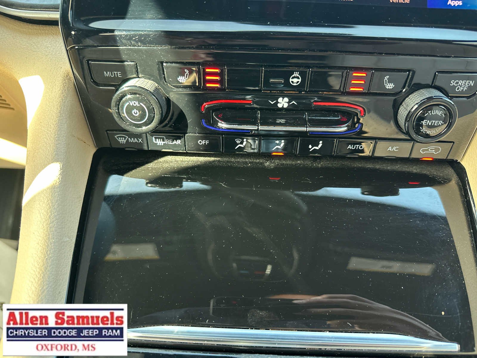 Certified Used 2023 Bright White Clearcoat Jeep Limited image 33