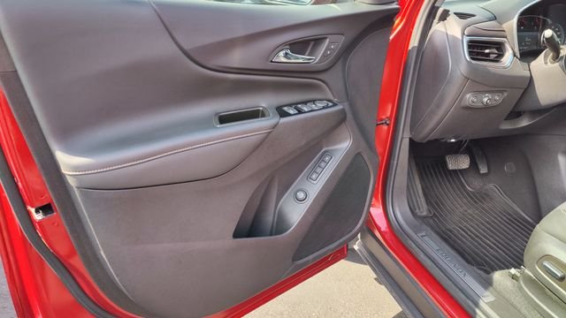 Used 2023 Red Chevrolet Premier image 9
