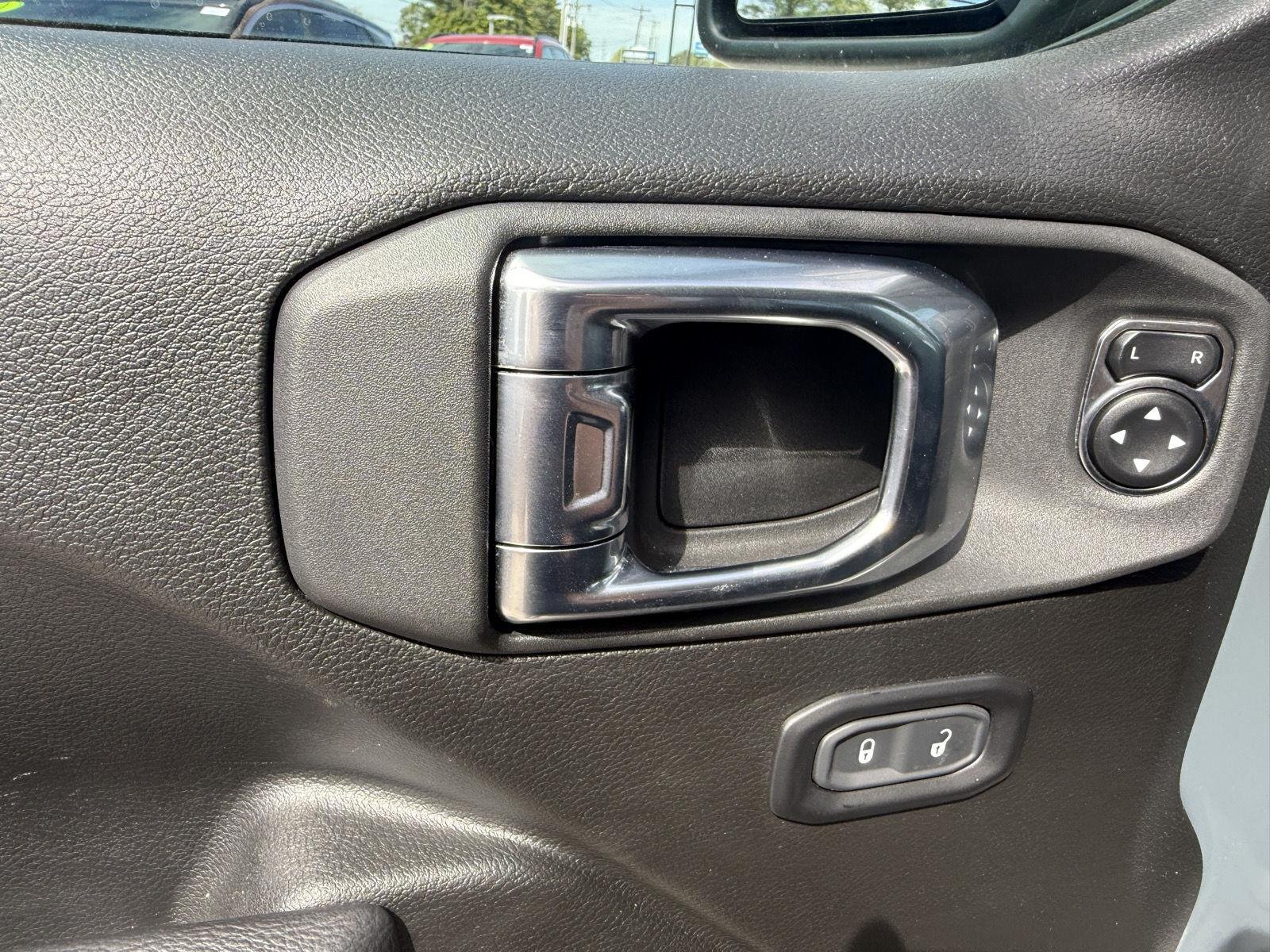 Used 2025 Anvil Clearcoat Jeep Rubicon image 22
