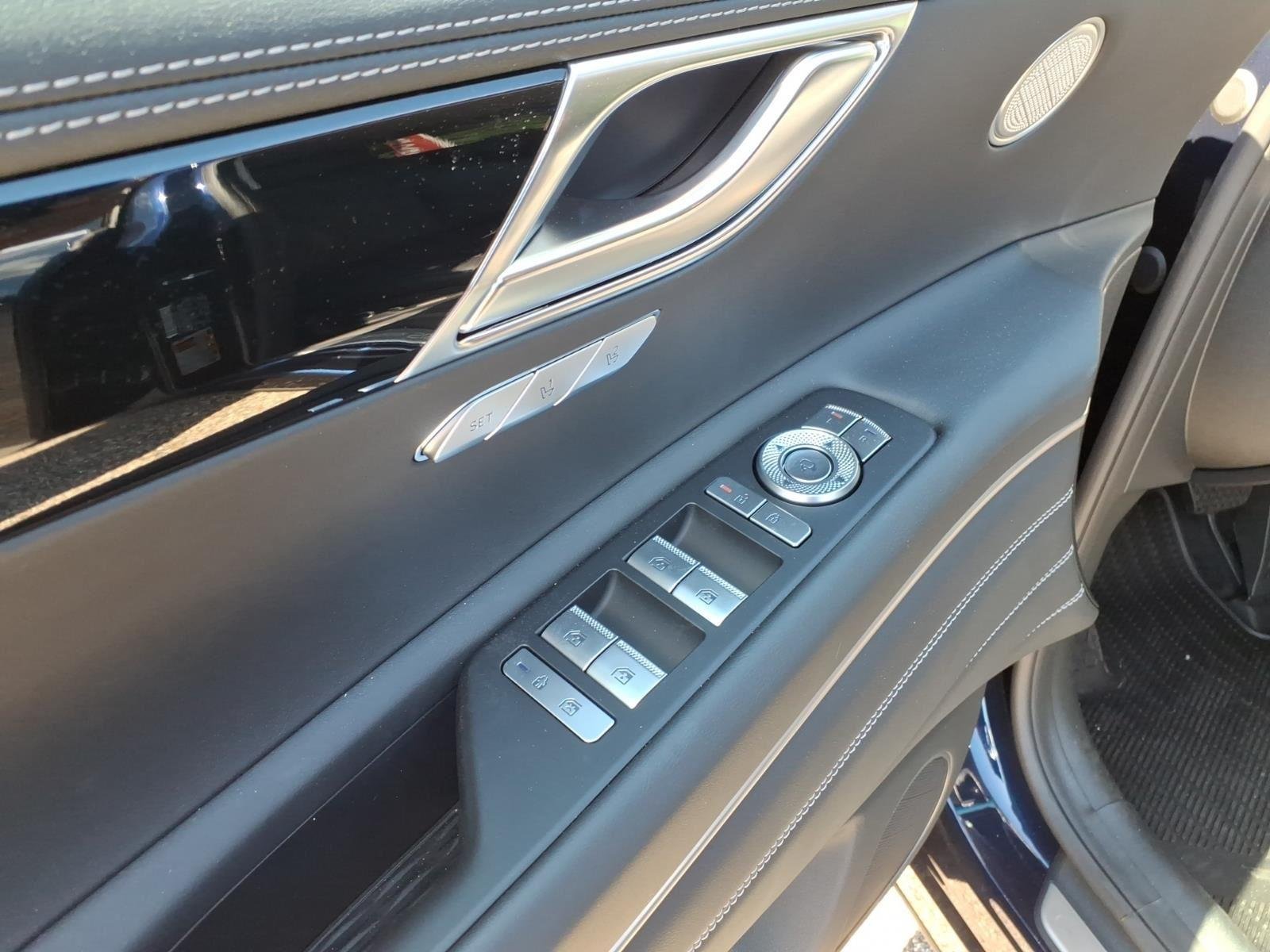 2026 GENESIS GV80 Standard - Photo 13