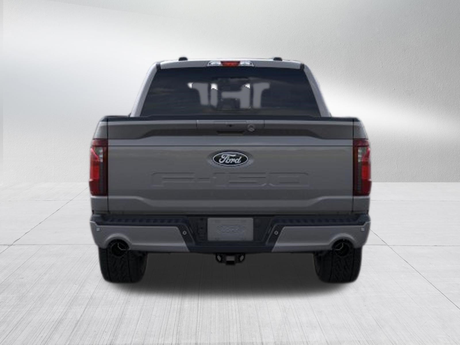 New 2026 Carbonized Gray Metallic Ford XLT image 7