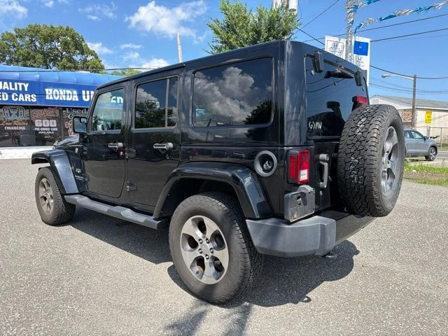 Used 2017 Black Clearcoat Jeep Unlimited Sahara image 7