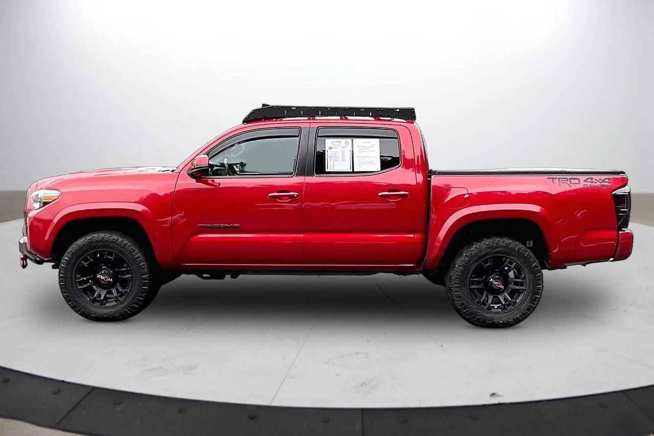 Used 2017 Red Toyota SR image 5