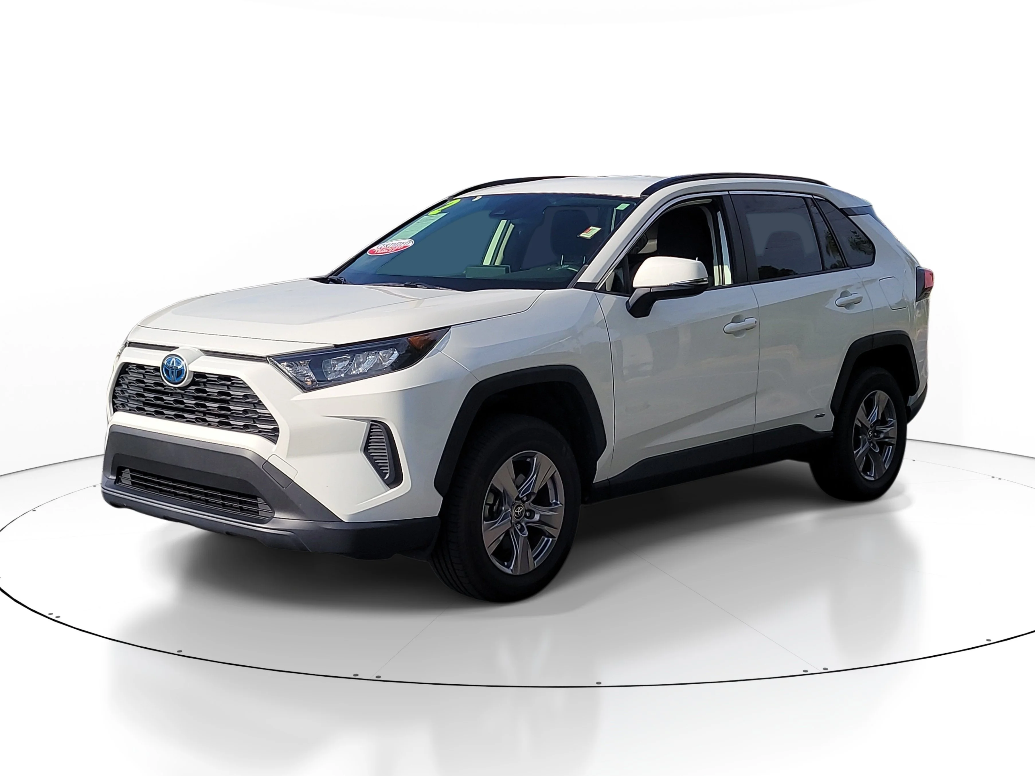 Used 2022 White Toyota Hybrid LE image 3