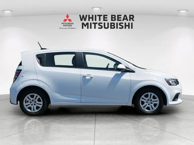Used 2020 White Chevrolet LT image 6