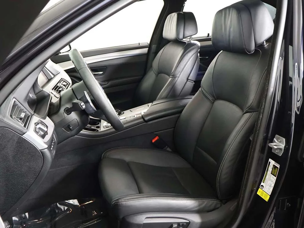 Used 2015 Carbon Black Metallic BMW 550i image 32