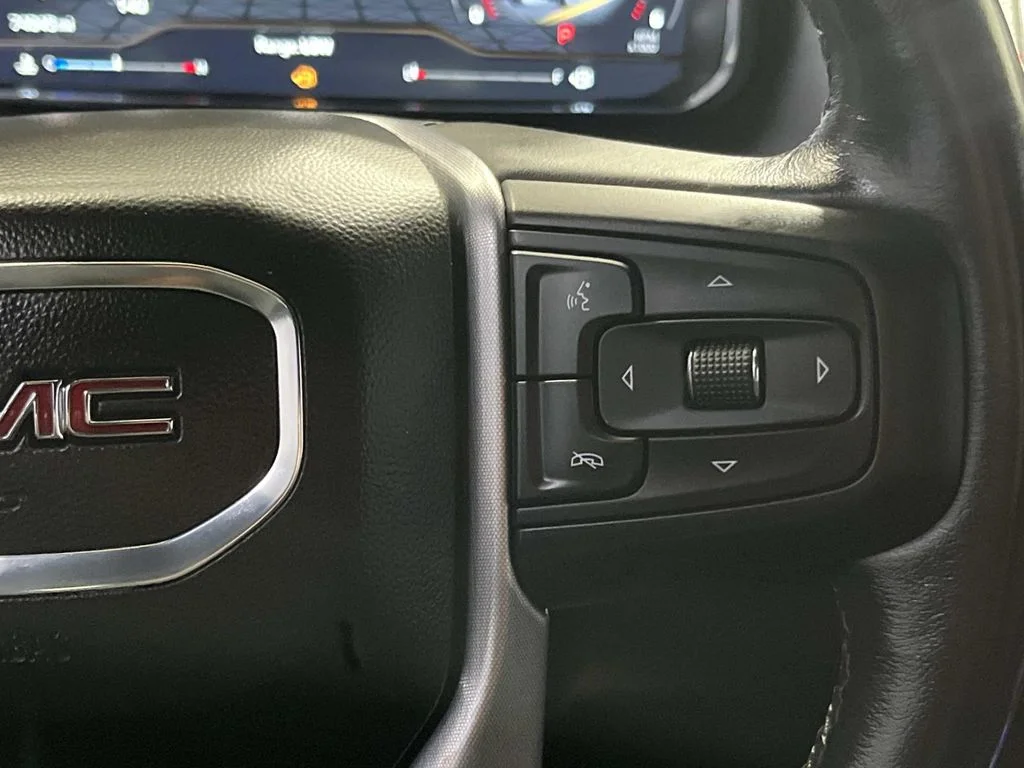 Certified Used 2022 Onyx Black GMC SLT image 18