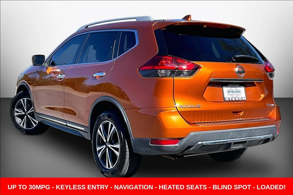 Used 2017 Orange Nissan SL image 4