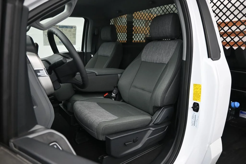 New 2025 White Ford XLT image 8