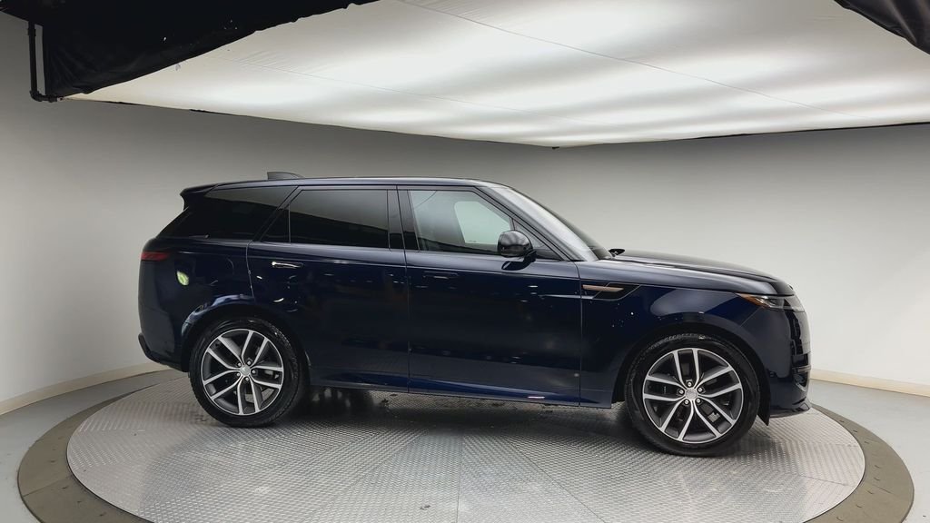 Certified Used 2023 Portofino Blue Metallic Land Rover SE Dynamic image 9