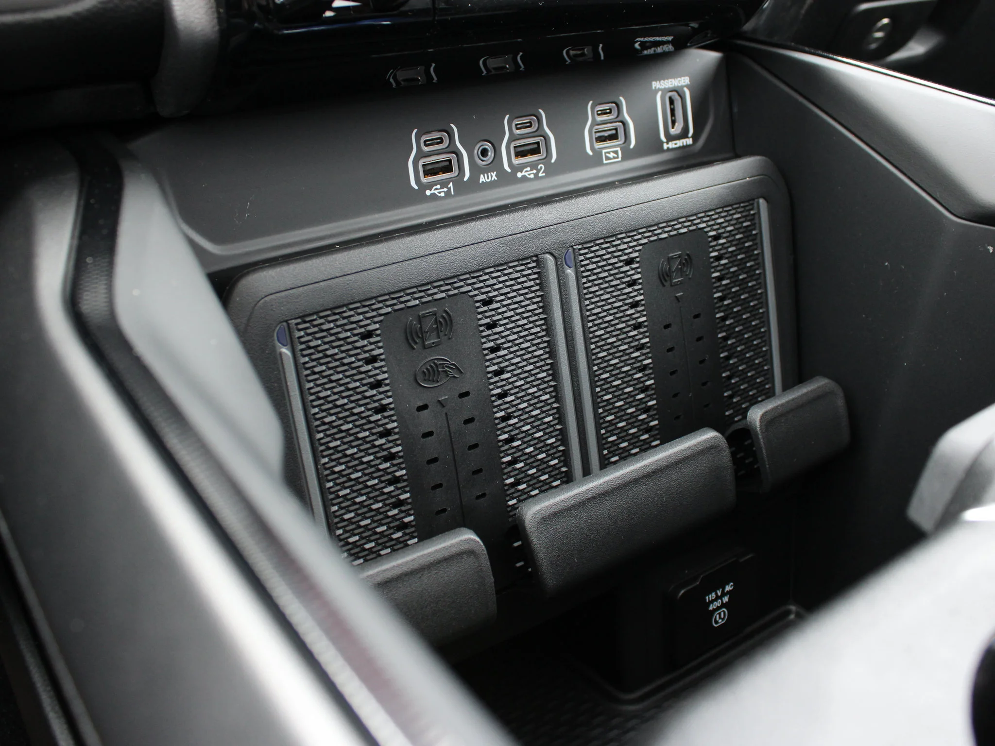 New 2026 Black RAM Sport* HEMI V8 image 25