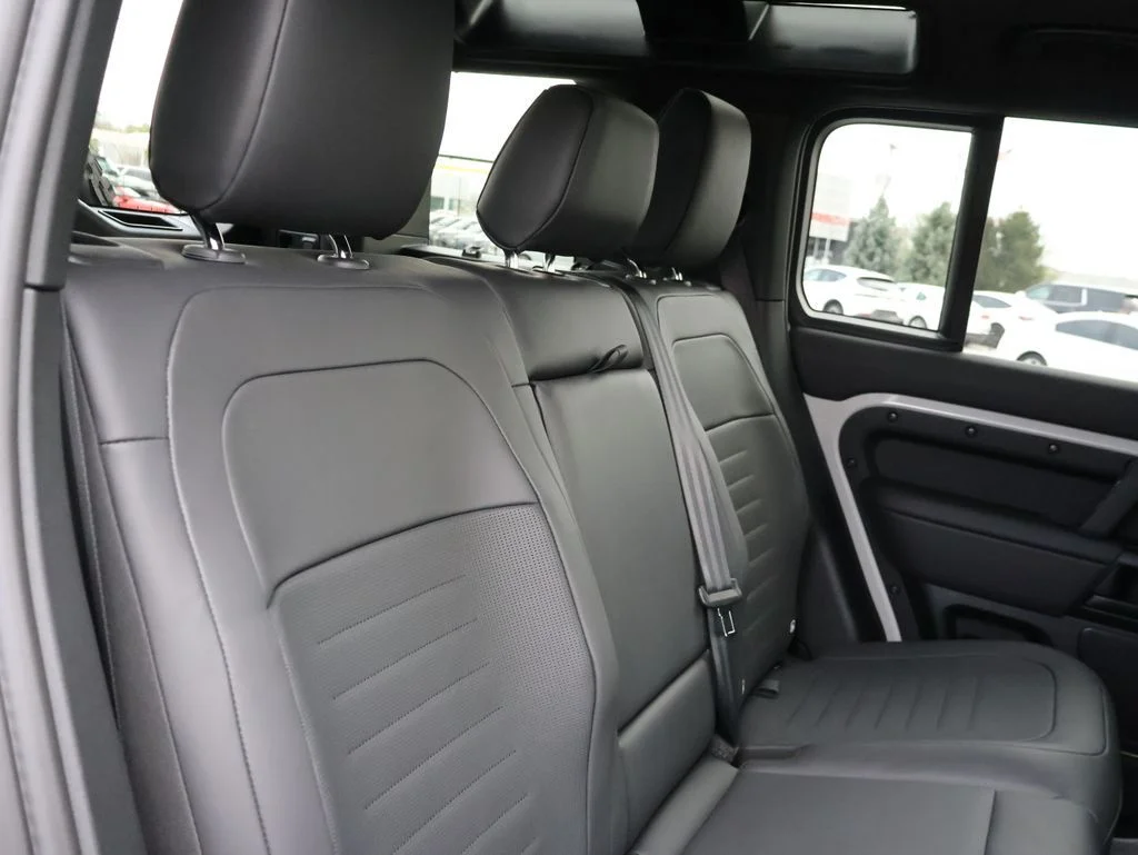 Used 2026 Borasco Gray Metallic Land Rover V8 OCTA image 17