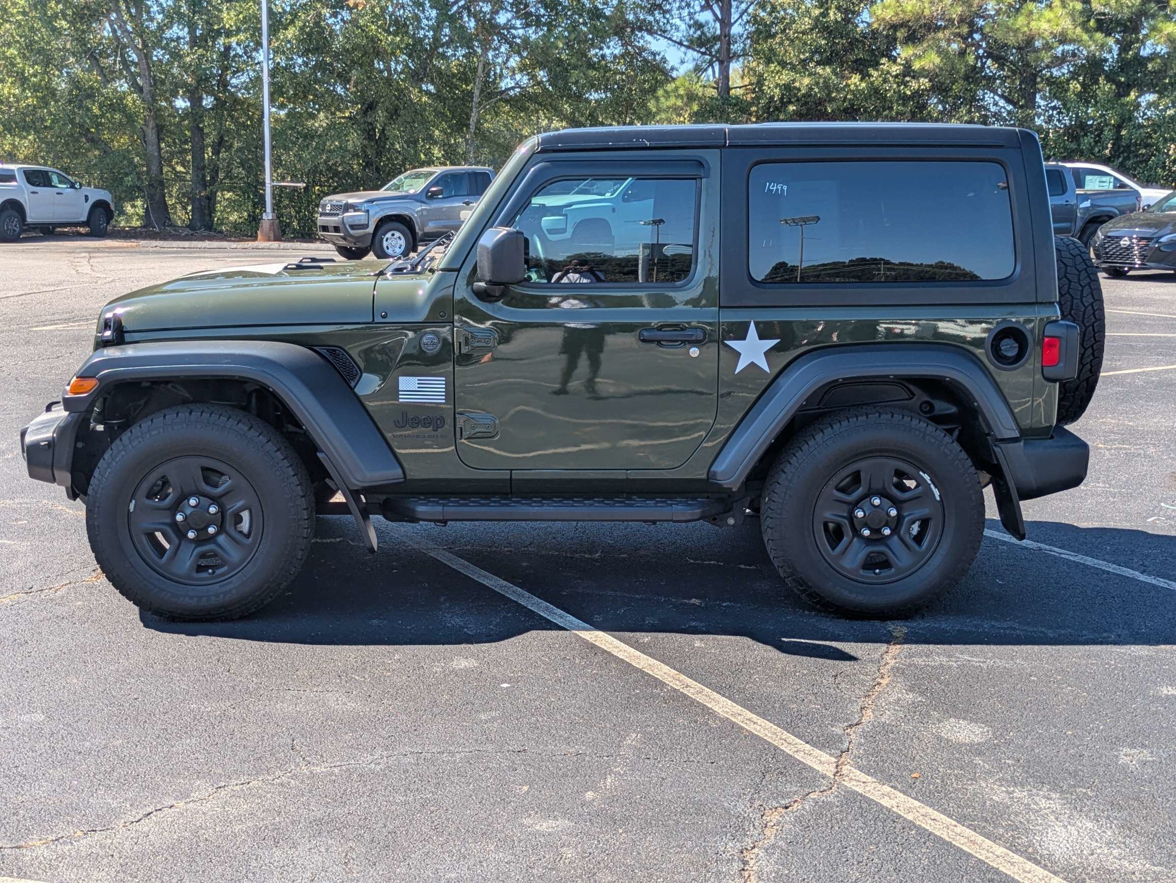 Used 2023 Green Jeep Sport image 7