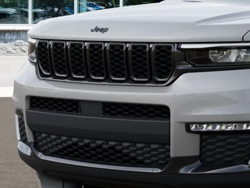 New 2025 Silver Zynith Exterior Paint Jeep Limited image 11