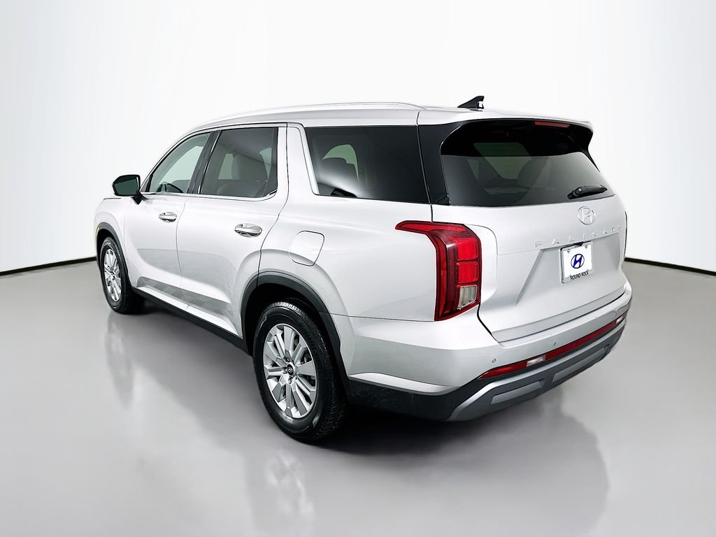 Used 2025 Silver Hyundai SEL image 7