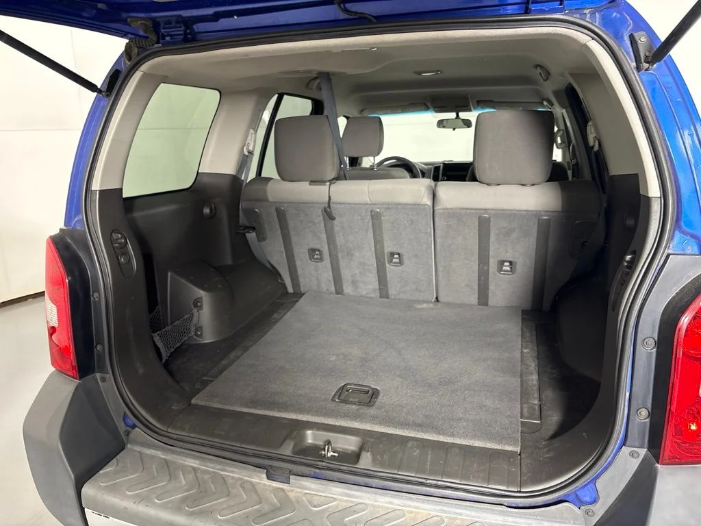 Used 2014 Blue Nissan X image 19