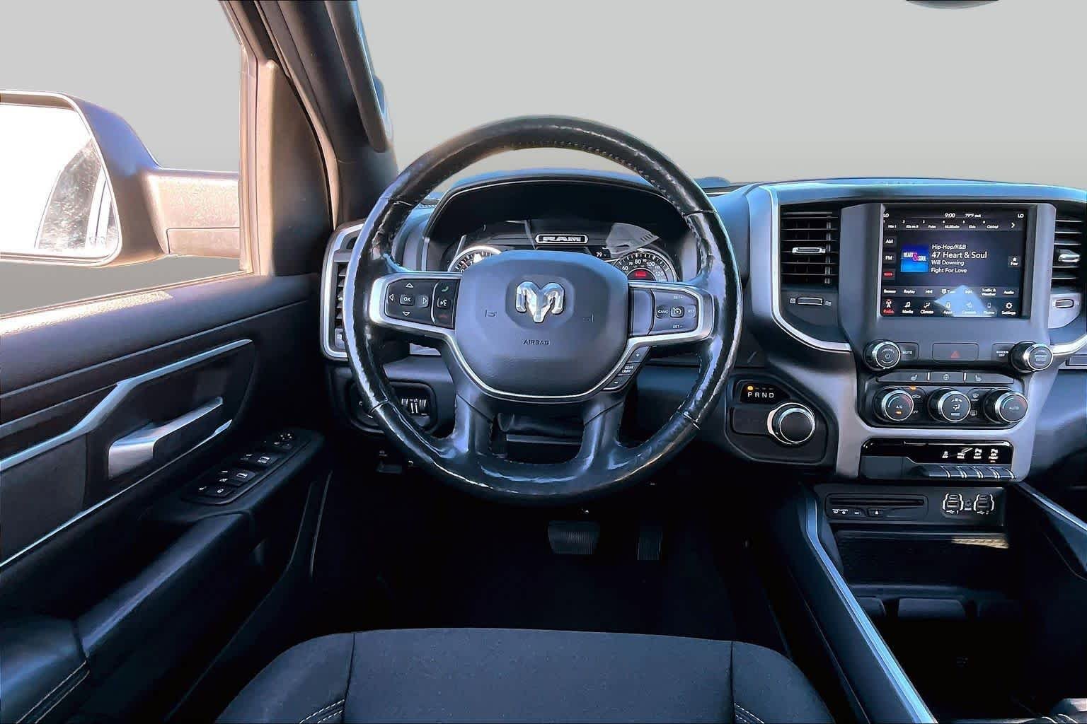 Used 2019 Diamond Black Crystal Pearlcoat Ram Big Horn/Lone Star image 6