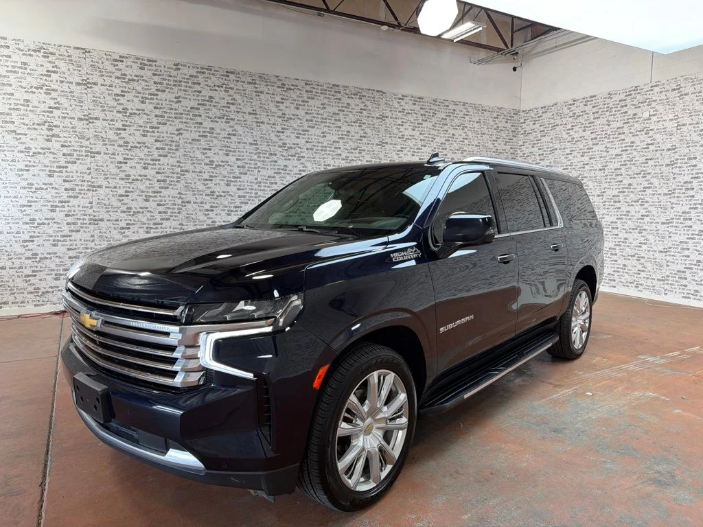 Used 2023 Midnight Blue Metallic Chevrolet High Country image 3
