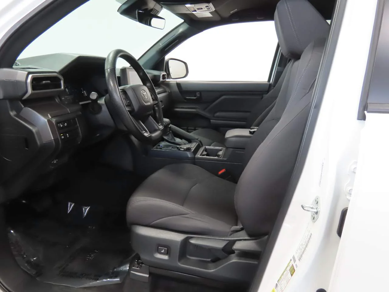 Used 2025 Ice Toyota SR5 Crew Cab image 16