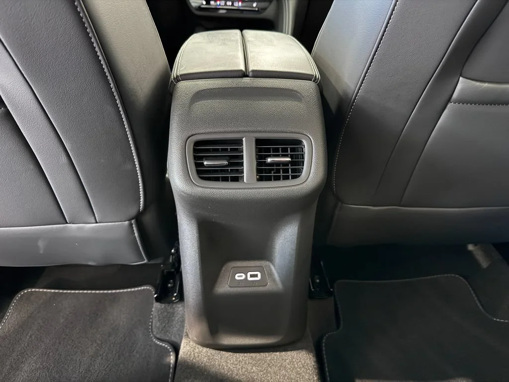2023 Buick Envision Essence - Photo 27