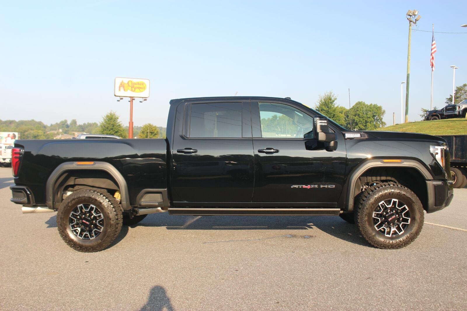 Used 2026 Onyx Black GMC AT4X image 8