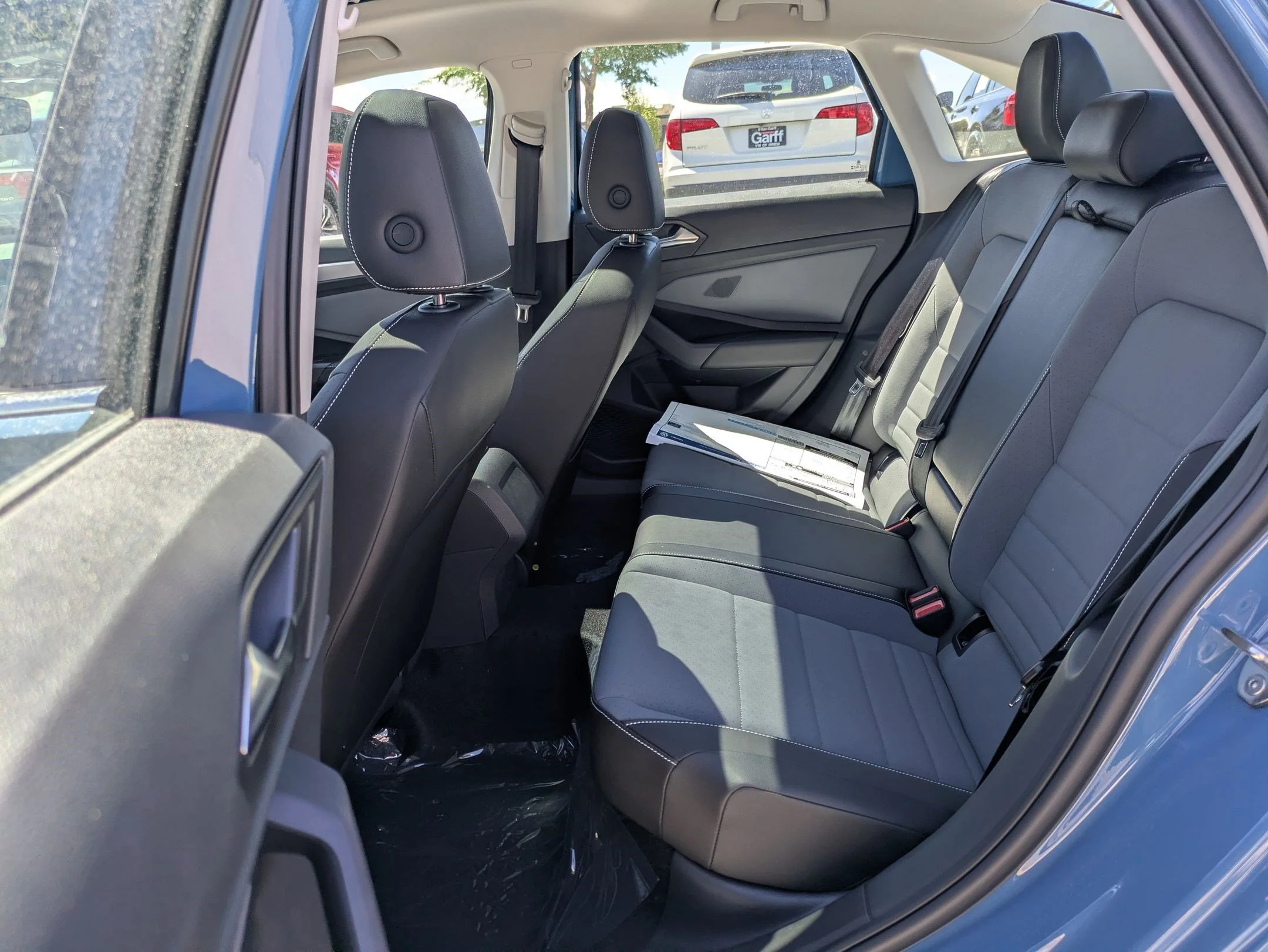 New 2026 Monterey Blue Pearl Volkswagen SE image 14