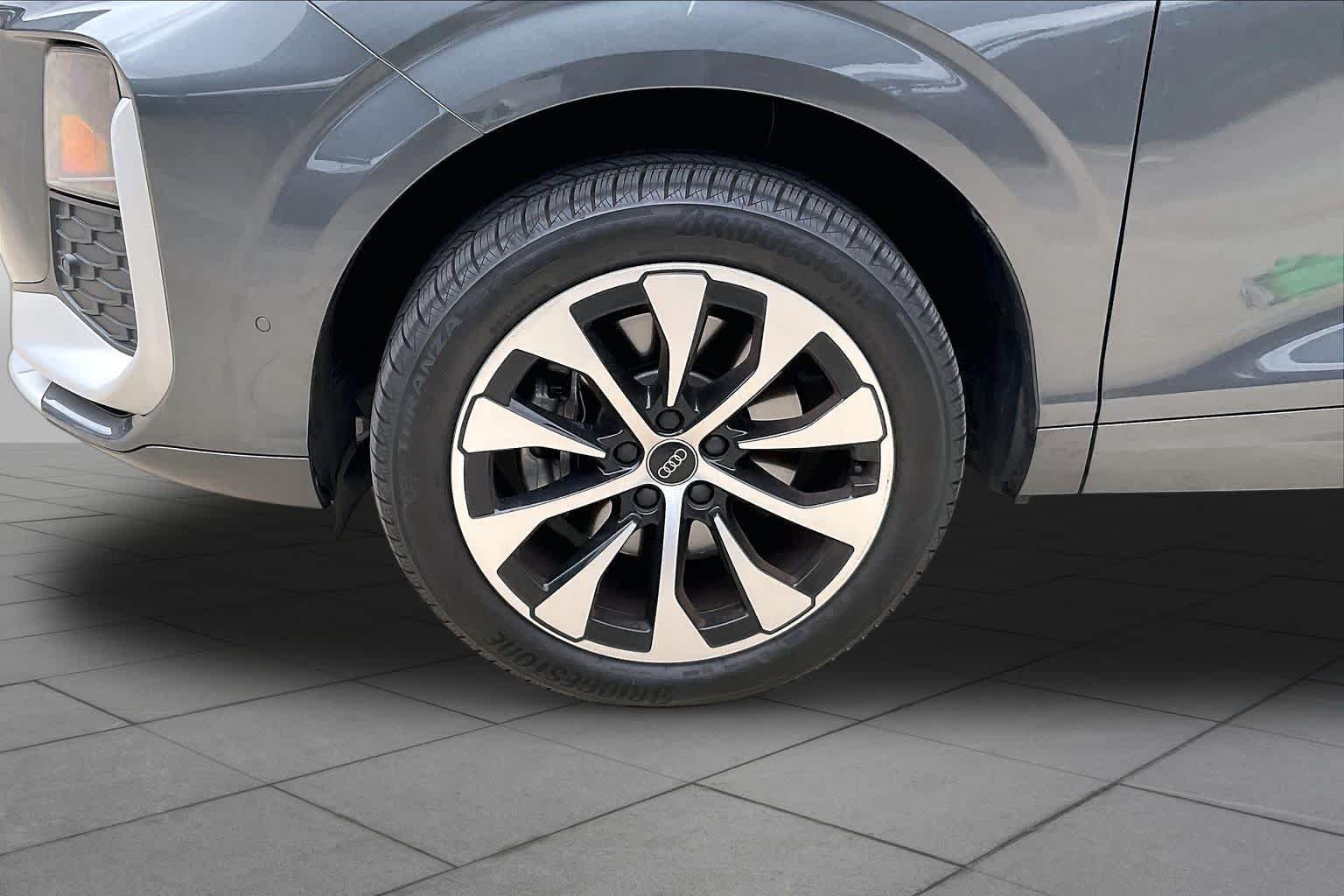 Used 2026 Daytona Gray Pearl Effect Audi S line image 11