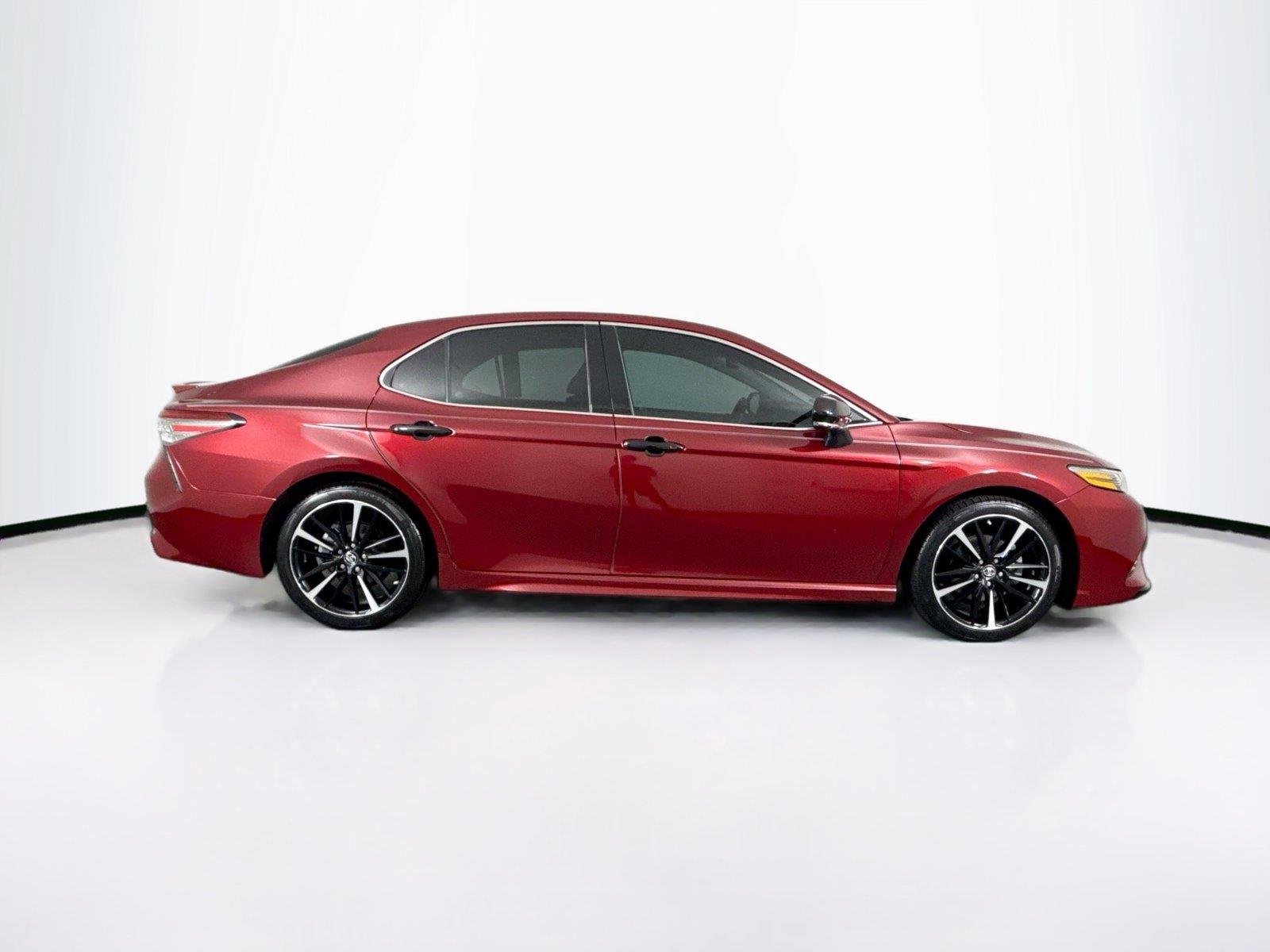 Used 2018 Ruby Flare Pearl Toyota XSE image 10