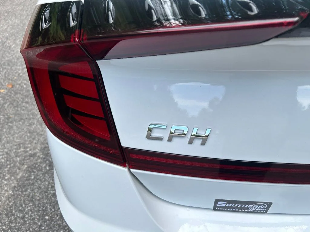 Used 2021 White Hyundai Limited image 11