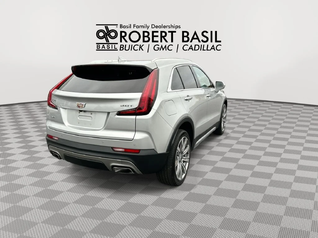 Used 2019 RADIANT SILVER METALLIC Cadillac AWD Premium Luxury image 8