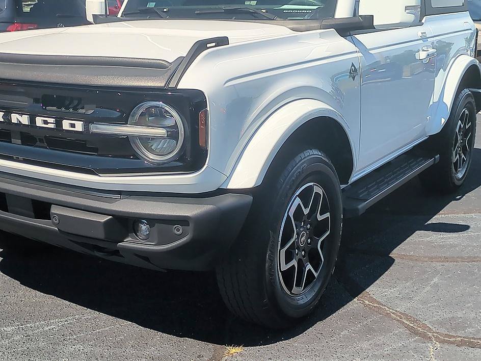 Used 2023 Oxford White Ford Outer Banks image 9