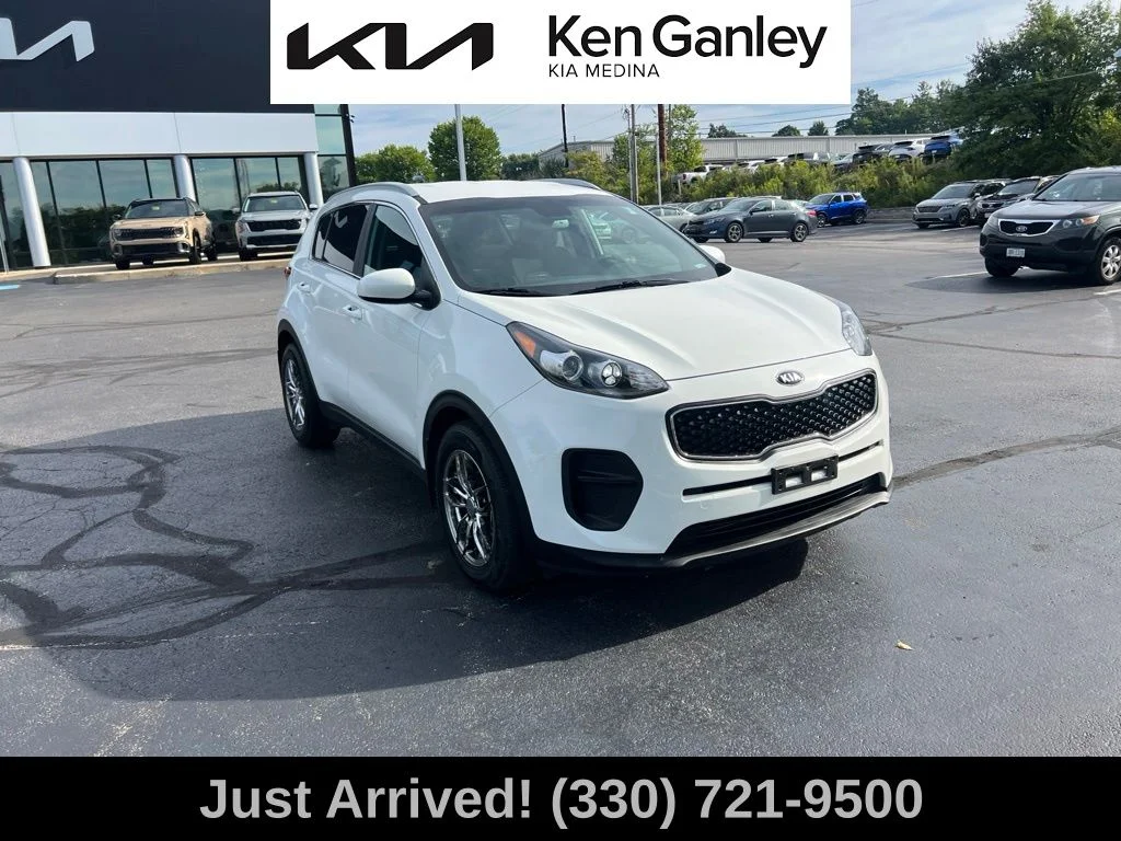 Certified Used 2018 White Kia LX image 3