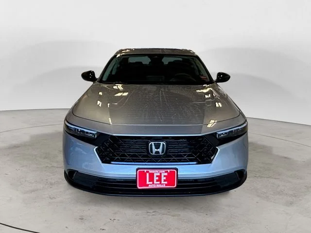 New 2026 Silver Honda SE image 9