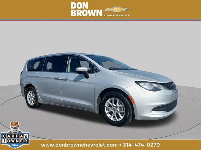 2023 Chrysler Voyager LX