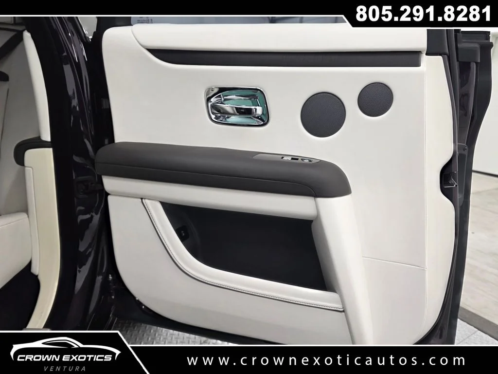 Used 2023 Purple Rolls-Royce Base image 40