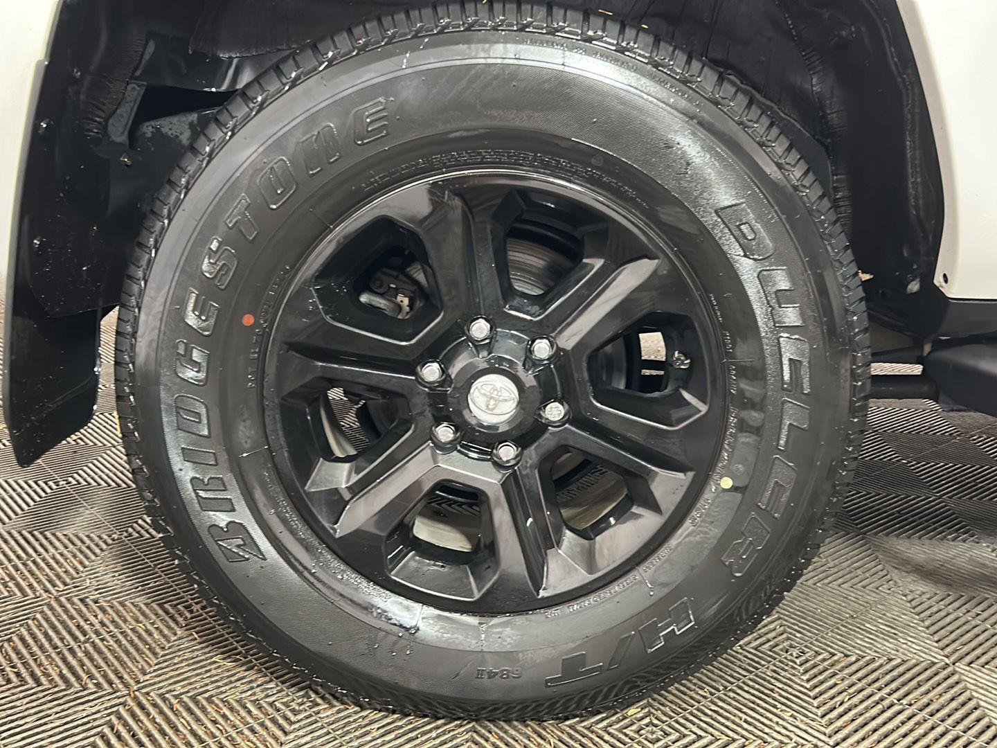 Used 2023 Ice Cap Toyota SR5 image 2