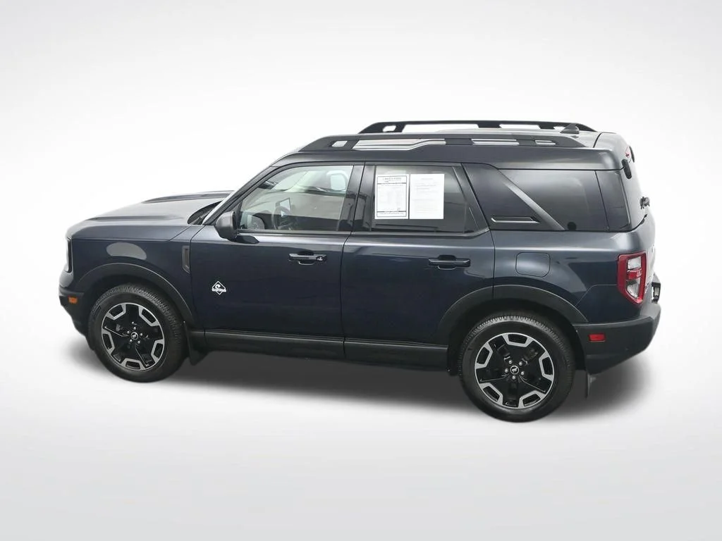 Used 2022 Blue Metallic Ford Outer Banks image 44