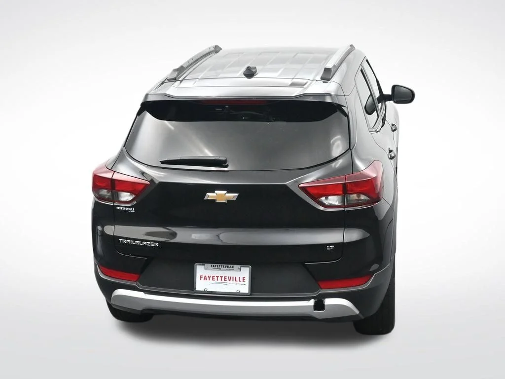 Used 2025 Black Chevrolet LT image 34