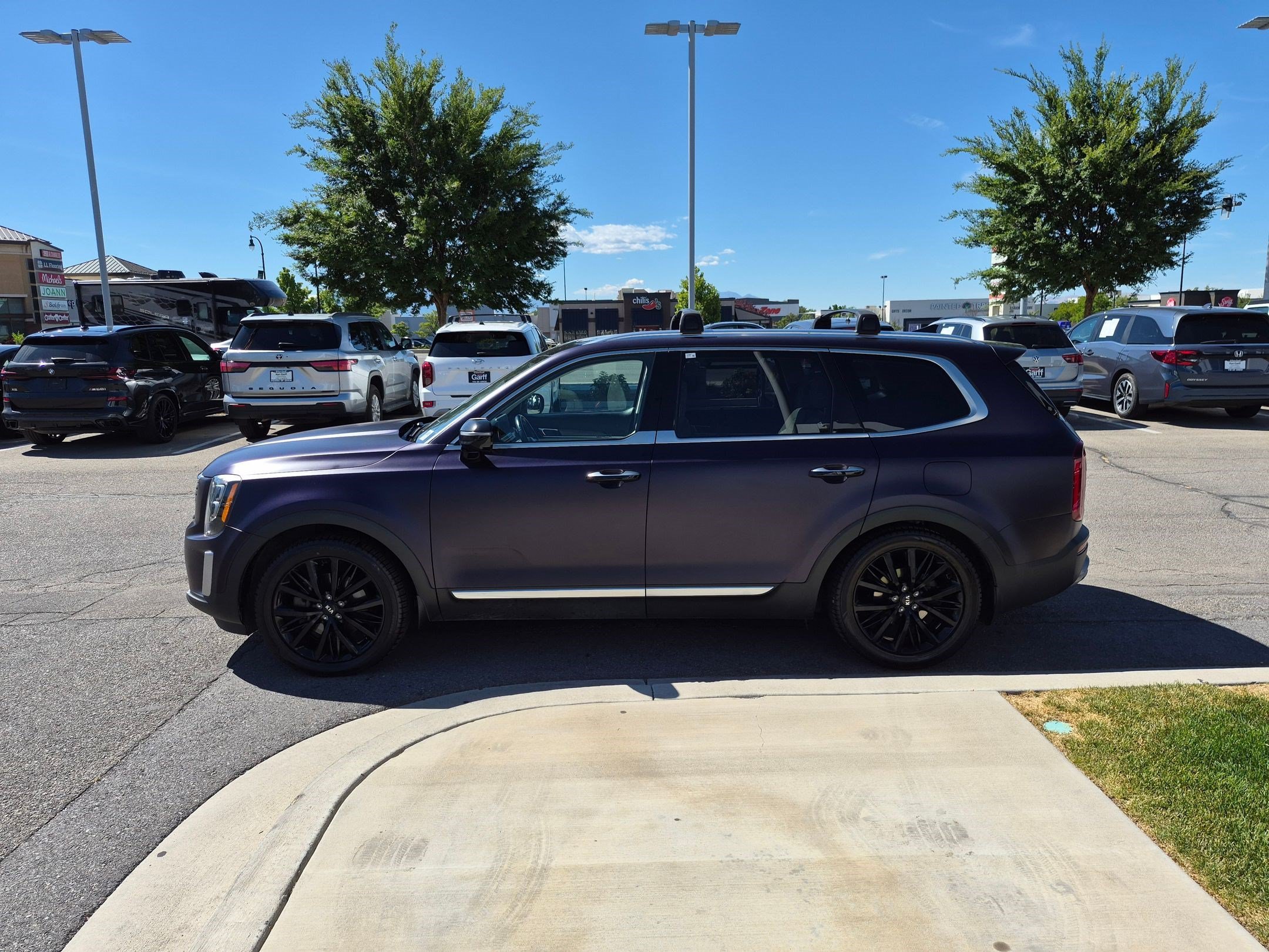 Used 2020 Ebony Black Kia SX image 6