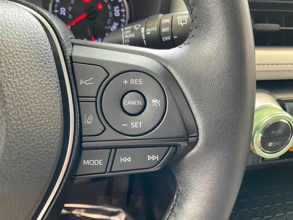 Used 2021 White Toyota XLE image 12