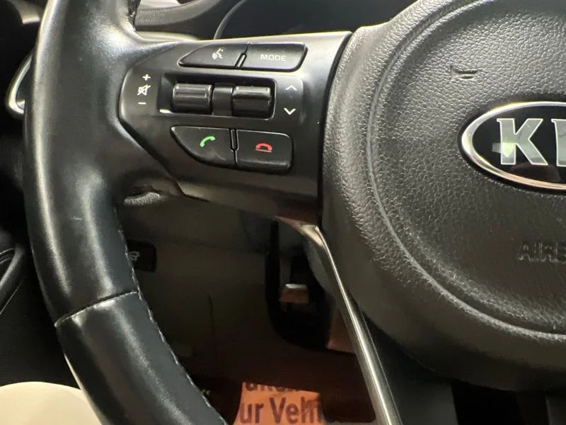 Used 2018 Purple Kia EX image 23