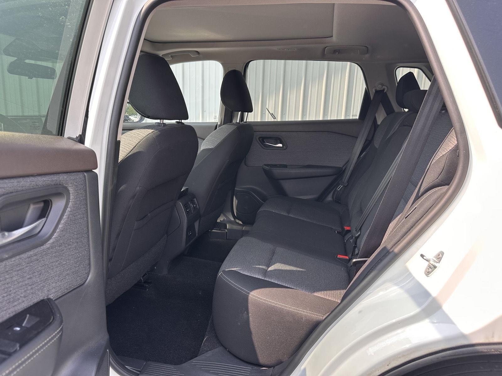 Used 2021 Pearl White Tricoat Nissan SV image 17