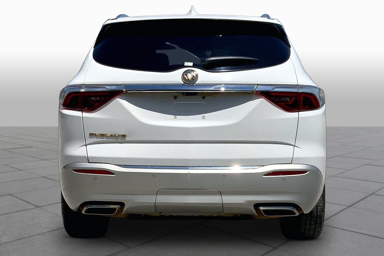 Used 2022 Summit White Buick Premium image 5